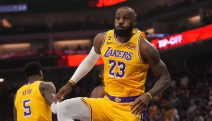 开云体育-湖人两大败因出炉，东契奇苦不堪言！詹姆斯真没借口，一人该弃用