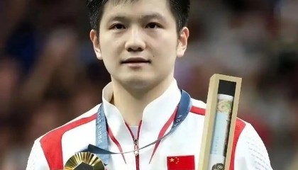 开云官方-樊振东放弃世乒赛原因曝光！名嘴：合同冲突+在国家队身心俱疲|蔡猛|伦敦|乒乓球|中国乒协|俱乐部_新浪体育_新浪新闻